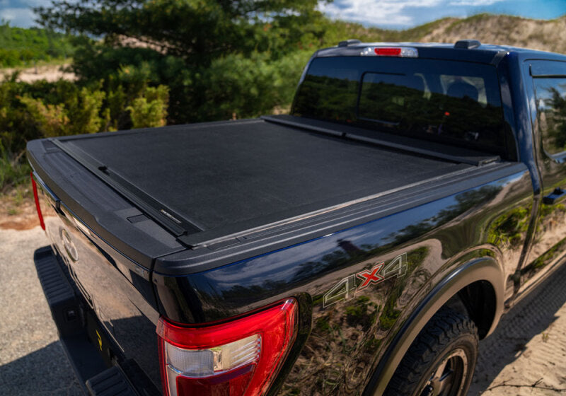 Roll-N-Lock 17-19 Ford F-250/F-350 Super Duty SB 80-9/16in M-Series Retractable Tonneau Cover